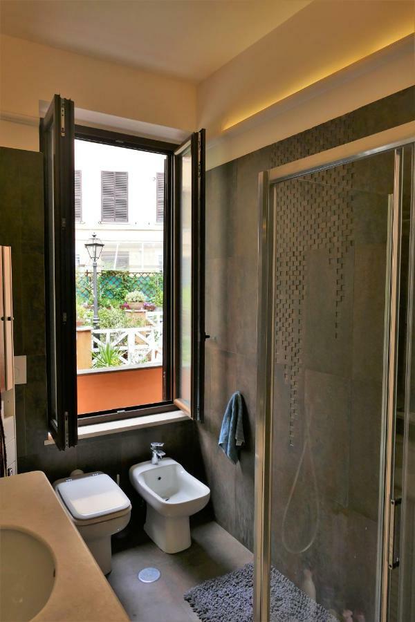 La Casa Nel Borgo Villa Rome Bagian luar foto